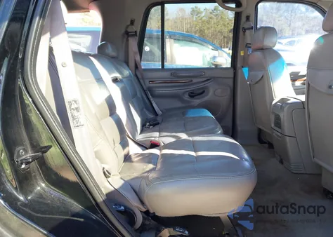 2000 Lincoln Navigator из США, поврежденный, VIN 5LMPU28A4YLJ03601